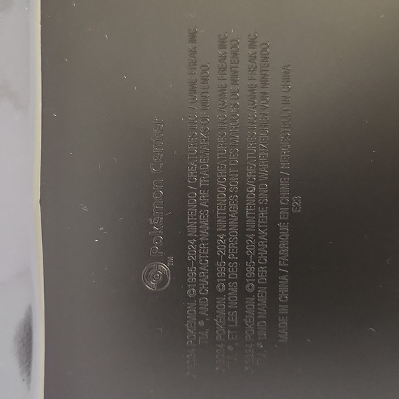 Charizard Figure with Flames - Picture 3 of 4